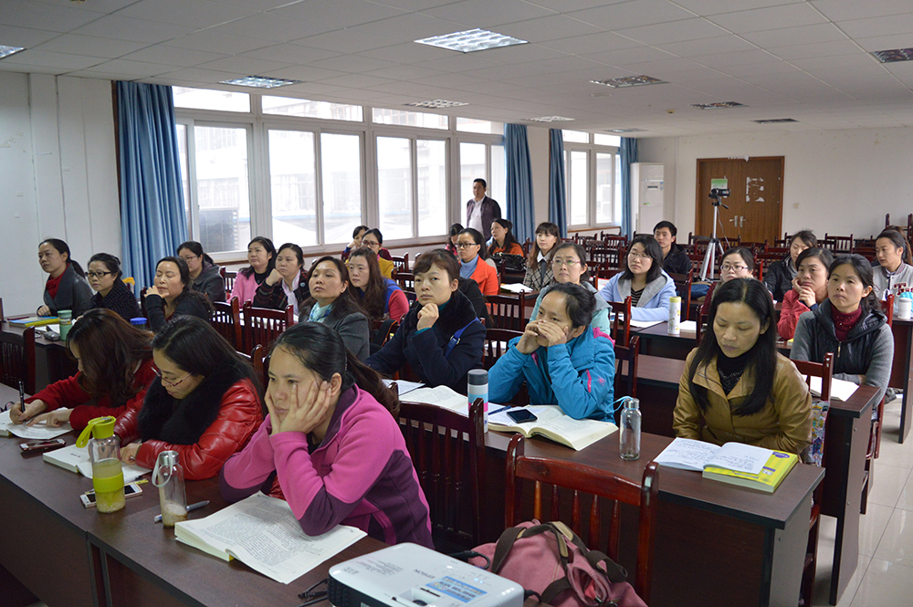 四川大学国家二级公共营养师培训开班